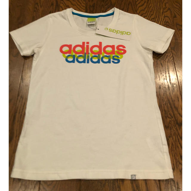 adidas(アディダス)の新品adidasのTシャツ レディースのトップス(Tシャツ(半袖/袖なし))の商品写真