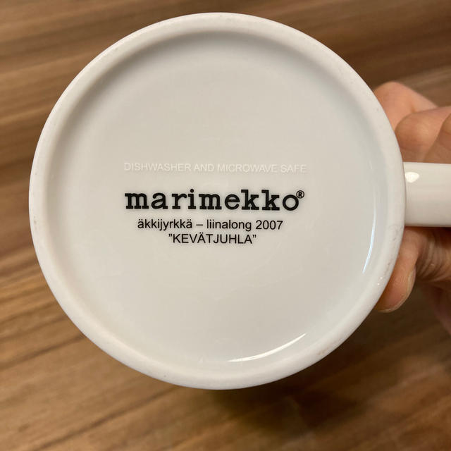 marimekko(マリメッコ)のマリメッコ　marimekko  マグカップ　ケヴァトユフラ インテリア/住まい/日用品のキッチン/食器(グラス/カップ)の商品写真