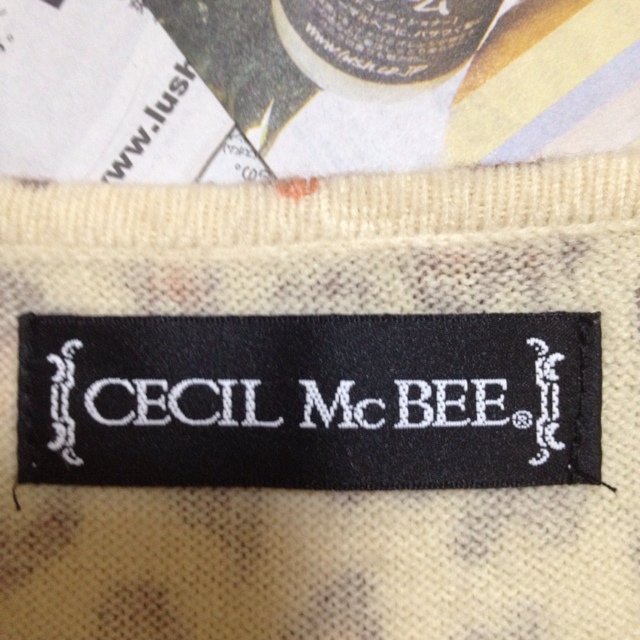 CECIL McBEE(セシルマクビー)のヒョウ柄カーディガン レディースのトップス(カーディガン)の商品写真