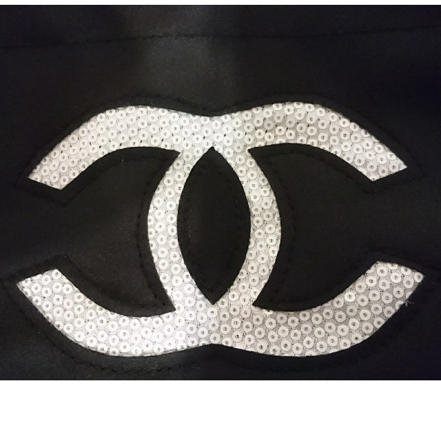 CHANEL(シャネル)の未使用 CHANEL プレシジョン ショルダーバッグ メンズのバッグ(ショルダーバッグ)の商品写真