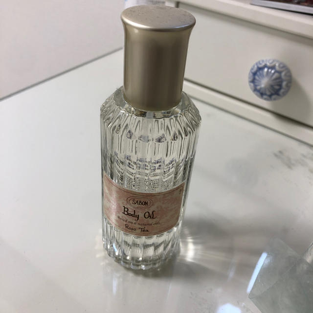 SABON(サボン)のSABON サボン　ボディオイル　ローズティー　新品 コスメ/美容のボディケア(ボディオイル)の商品写真