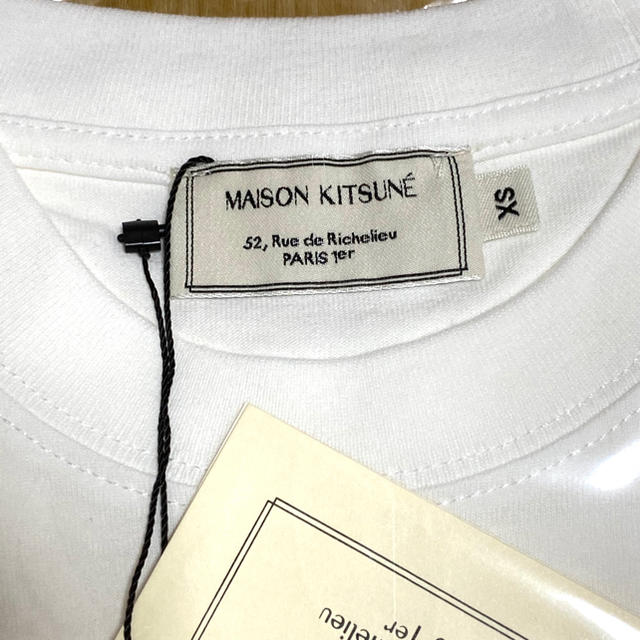 MAISON KITSUNE'(メゾンキツネ)のメゾンキツネ　ダブルフォックス　ホワイト　XS メンズのトップス(Tシャツ/カットソー(半袖/袖なし))の商品写真