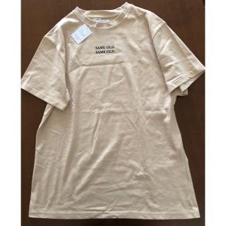 スローブイエナ(SLOBE IENA)の定価5900円　ottilie Tシャツ　ベージュ　ゆったり　アイマサイエ(Tシャツ(半袖/袖なし))