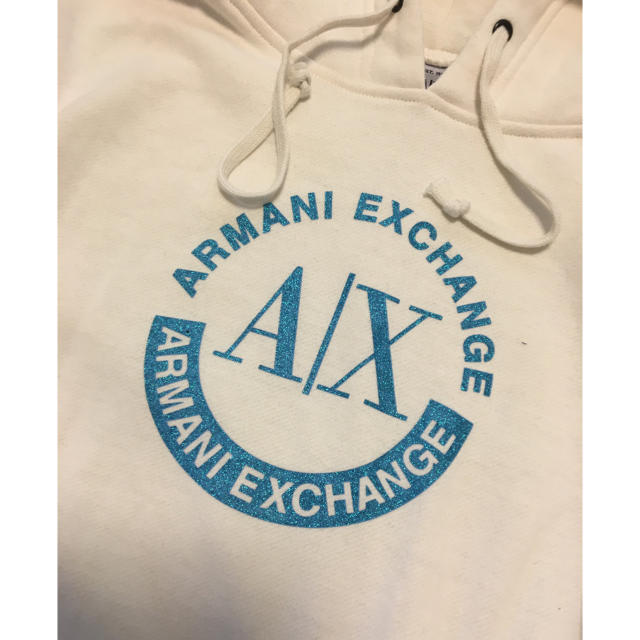 ARMANI EXCHANGE(アルマーニエクスチェンジ)のARMANI  EXCHANGE 白パーカー　美品 レディースのトップス(パーカー)の商品写真