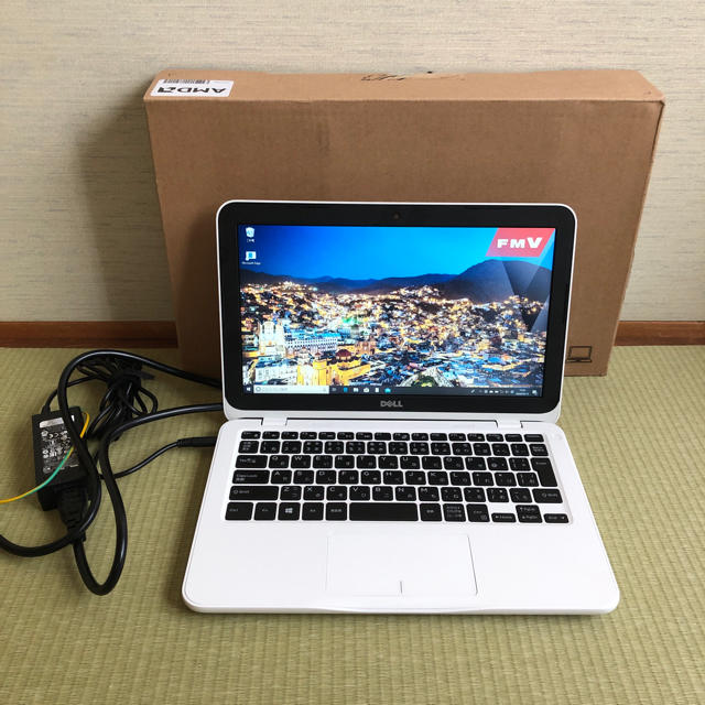 DELL(デル)のDELL パソコン　白　Inspiron 11 3180 スマホ/家電/カメラのPC/タブレット(ノートPC)の商品写真