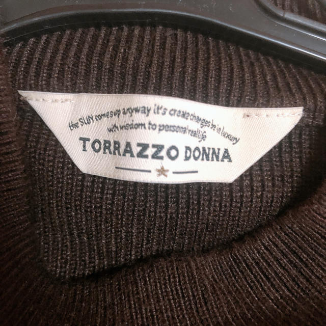 TORRAZZO DONNA(トラッゾドンナ)のトラッゾドンナ　ブラウン　サマーニット レディースのトップス(カットソー(半袖/袖なし))の商品写真