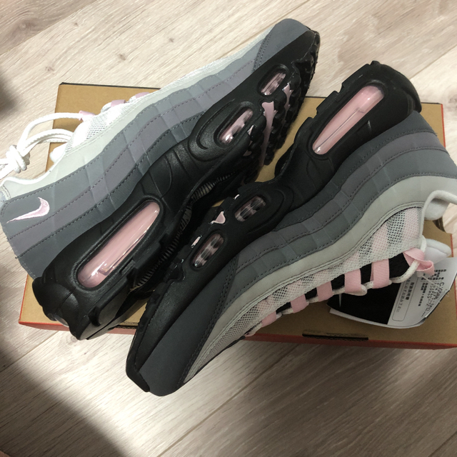 NIKE(ナイキ)のNIKE AIR MAX 95 PREMIUM CJ0588-001 ナイキ メンズの靴/シューズ(スニーカー)の商品写真