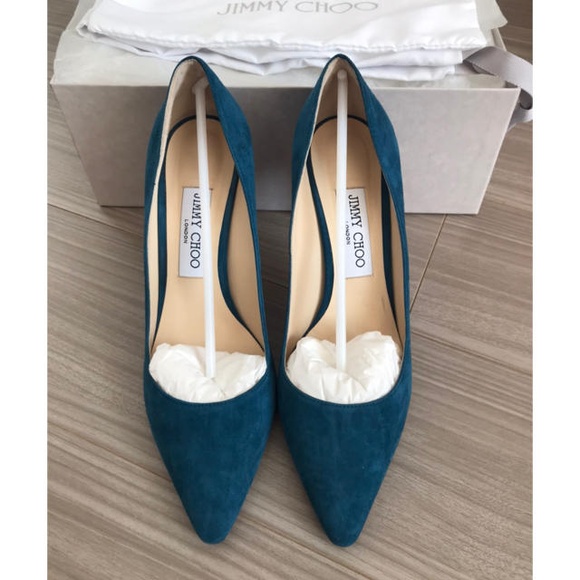 JIMMY CHOO(ジミーチュウ)のジミーチュウ　ROMYロミー　スエードミッドナイトブルー24.5㎝ レディースの靴/シューズ(ハイヒール/パンプス)の商品写真