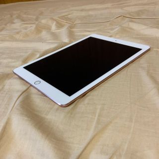 アイパッド(iPad)のiPad pro 9.7(2016年モデル)(タブレット)