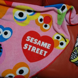 セサミストリート ピンク キャラクターグッズの通販 41点 Sesame Streetのエンタメ ホビーを買うならラクマ