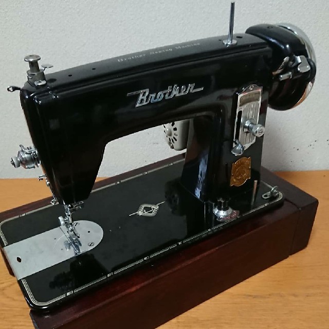 アンティークミシン ブラザー 黒 電動モーター レザークラフト にも