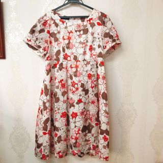 ダックス 花柄 ひざ丈ワンピース レディース の通販 3点 Daksのレディースを買うならラクマ ダックス 花柄 ひざ丈ワンピース レディース の通販 3点 Daksのレディースを買うならラクマ