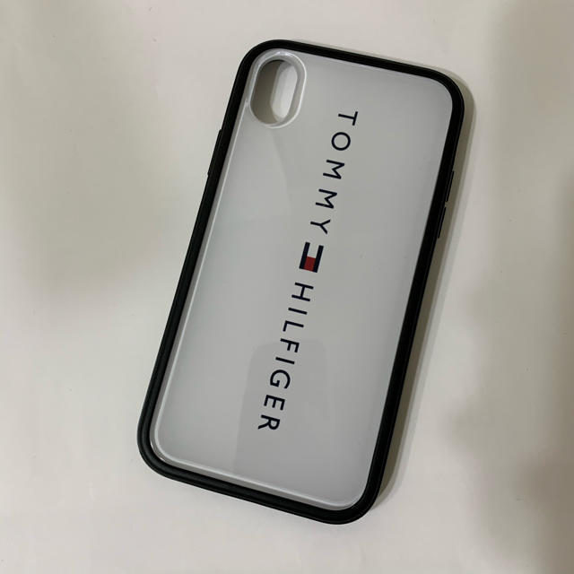 TOMMY HILFIGER(トミーヒルフィガー)のTOMMY HILFIGER iPhoneケース スマホ/家電/カメラのスマホアクセサリー(iPhoneケース)の商品写真