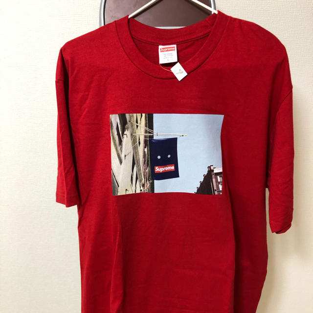 Supreme(シュプリーム)のシュプリーム バナーT Ｌサイズ　赤色 メンズのトップス(Tシャツ/カットソー(半袖/袖なし))の商品写真