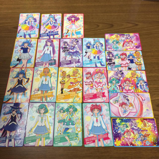 スタートゥインクルプリキュア カード ガム カード20種類 エンタメ/ホビーのアニメグッズ(カード)の商品写真