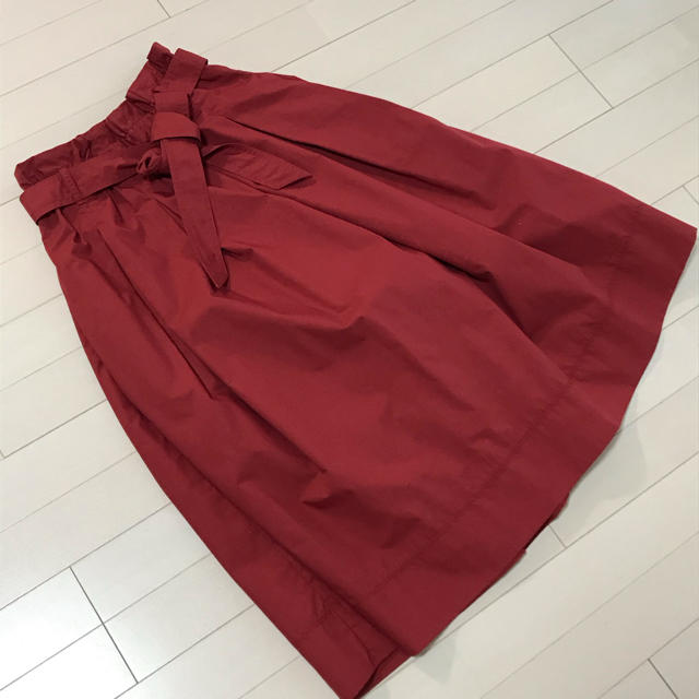 UNIQLO(ユニクロ)のユニクロ　総ゴム&リボンのミモレ丈スカート レディースのスカート(ロングスカート)の商品写真