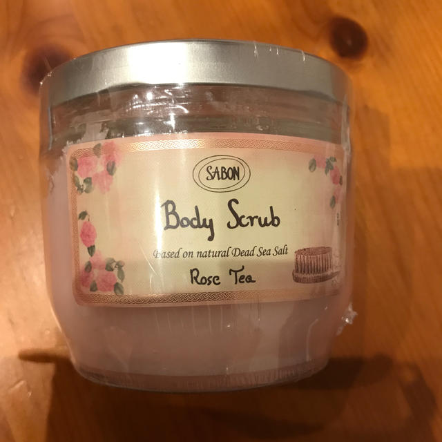 SABON(サボン)のSABON ボディスクラブ ローズティー 新品 コスメ/美容のボディケア(ボディスクラブ)の商品写真