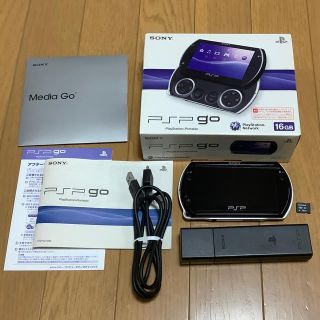 プレイステーションポータブル(PlayStation Portable)のひふみ00様専用　PSP go 本体　メモリースティックマイクロ16GB付(携帯用ゲーム機本体)