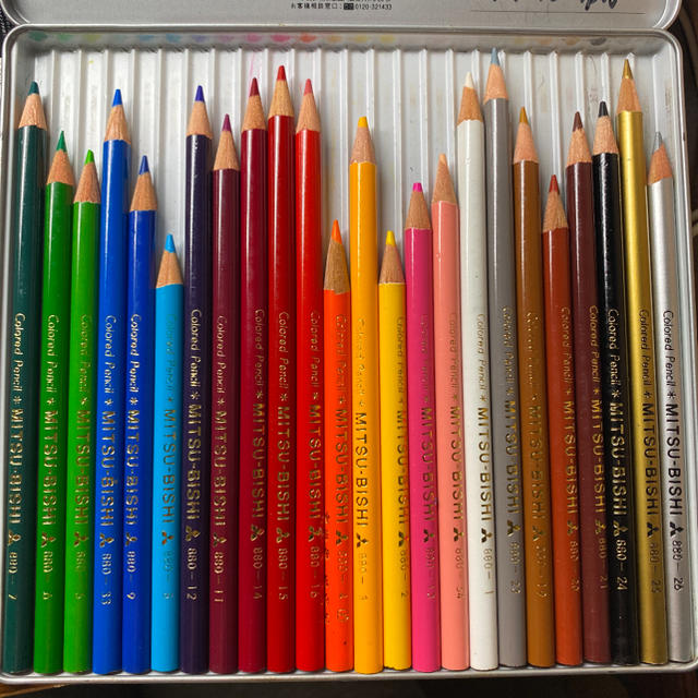 三菱鉛筆(ミツビシエンピツ)の三菱　24色色鉛筆 エンタメ/ホビーのアート用品(色鉛筆)の商品写真