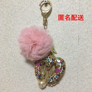 ジュジュ(joujou)の【joujou】イニシャル M チャーム ピンク キーホルダー(キーホルダー)