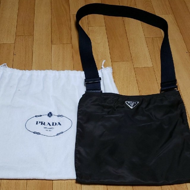 PRADA(プラダ)のバッグ ポシェットタイプ レディースのバッグ(その他)の商品写真