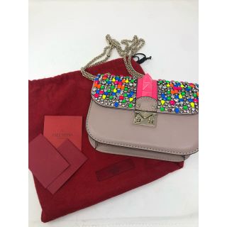 ヴァレンティノ(VALENTINO)の美品　バレンチノ VALENTINO スタッズビジュー付きバック(ショルダーバッグ)