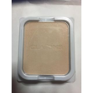 クラランス(CLARINS)のイドラルミナス３Ｄ　パウダーファンデーション　５６１６円　クラランス　リフィル(ファンデーション)