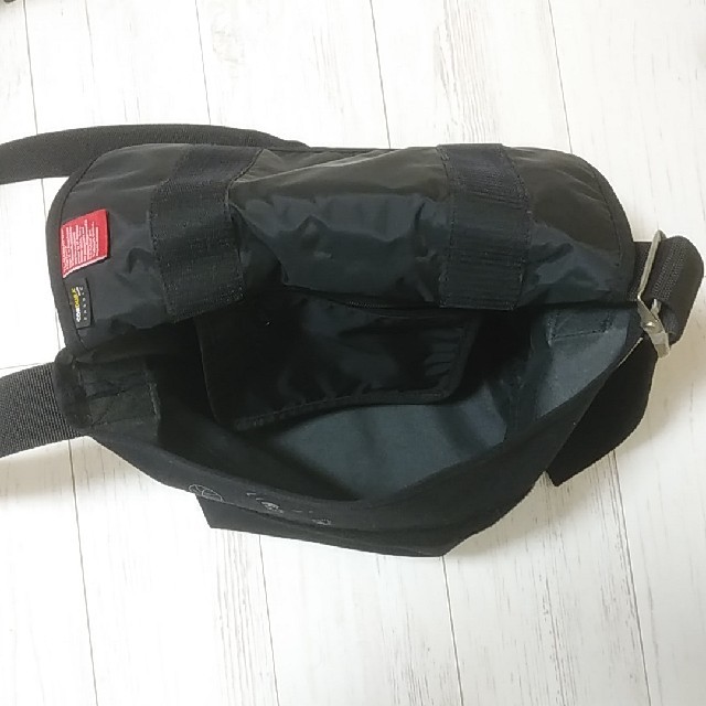 Manhattan Portage(マンハッタンポーテージ)の【今だけ大幅値下げ！】スヌーピーのメッセンジャーバッグ レディースのバッグ(メッセンジャーバッグ)の商品写真