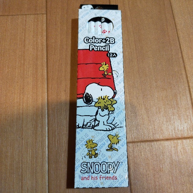 SNOOPY(スヌーピー)のスヌーピー鉛筆2B 11本  赤1本 エンタメ/ホビーのアート用品(鉛筆)の商品写真