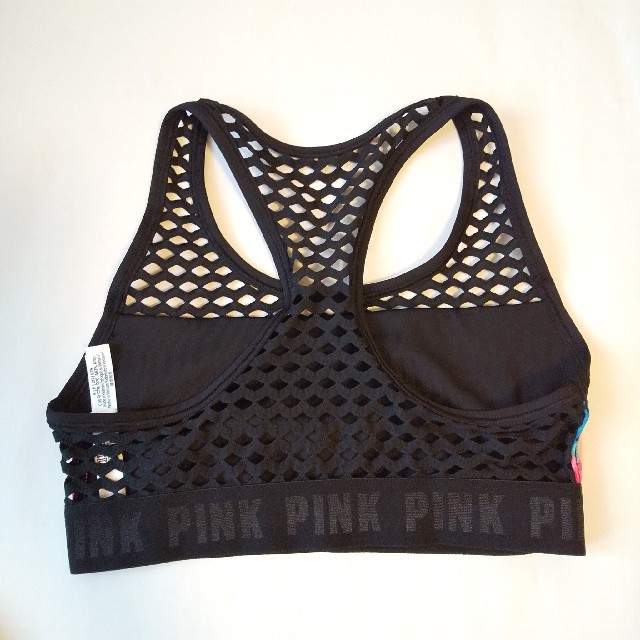 Victoria's Secret(ヴィクトリアズシークレット)の【新品】Sサイズ VICTORIA'S SECRET PINK スポーツブラ スポーツ/アウトドアのランニング(ウェア)の商品写真