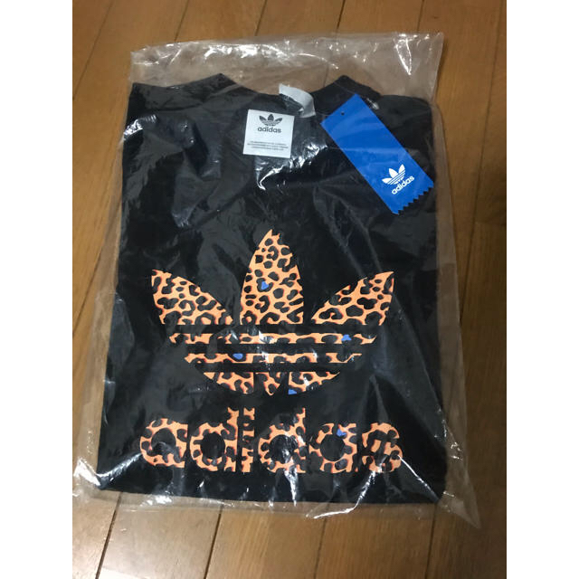 adidas(アディダス)のアディダス レオパードトレフォイル XL メンズのトップス(Tシャツ/カットソー(七分/長袖))の商品写真