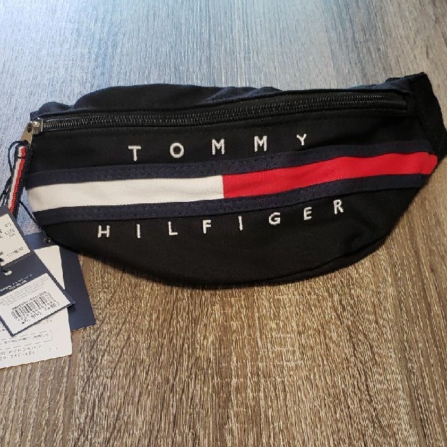 TOMMY HILFIGER(トミーヒルフィガー)のトミーヒルフィガー ボディバッグ ウエストポーチ バッグ レディースのバッグ(ボディバッグ/ウエストポーチ)の商品写真