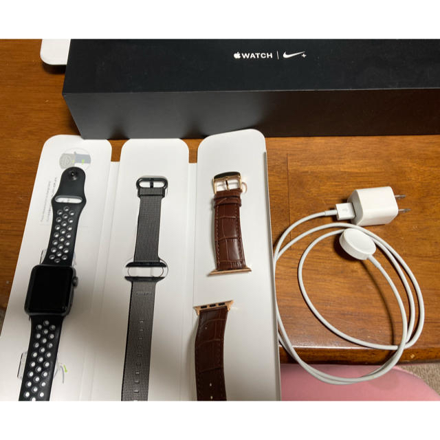 Apple(アップル)のApple Watch series2 NIKEコラボ　38mm メンズの時計(腕時計(デジタル))の商品写真