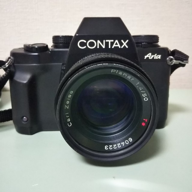 CONTAX Aria Carl Zeiss Planar 1.4/50