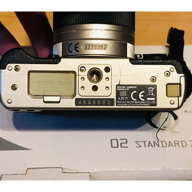 PENTAX(ペンタックス)のPENTAX Q7 ダブルズームキット　ペンタックス　マニュアル本付 スマホ/家電/カメラのカメラ(ミラーレス一眼)の商品写真