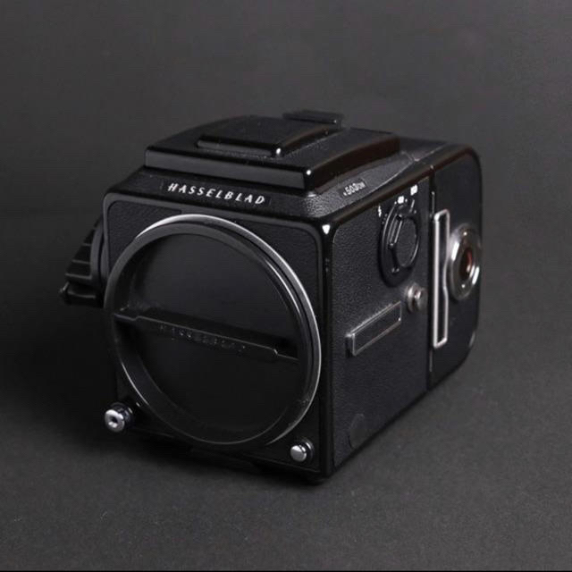 Canon(キヤノン)の【専用】Hasselblad 503cw＋A12マガジン＋CF80mm スマホ/家電/カメラのカメラ(フィルムカメラ)の商品写真