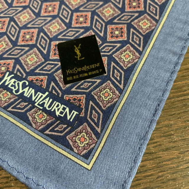 Saint Laurent(サンローラン)のtatemono様専用   イヴサンローラン   メンズハンカチ メンズのファッション小物(ハンカチ/ポケットチーフ)の商品写真