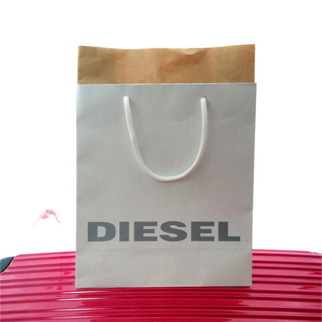 DIESEL(ディーゼル)のDIESEL 紙袋 レディースのバッグ(ショップ袋)の商品写真