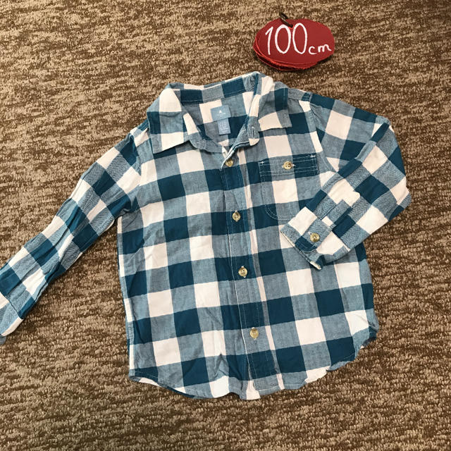 babyGAP(ベビーギャップ)のベビーギャップ　100㎝　チェック柄シャツ キッズ/ベビー/マタニティのキッズ服男の子用(90cm~)(Tシャツ/カットソー)の商品写真