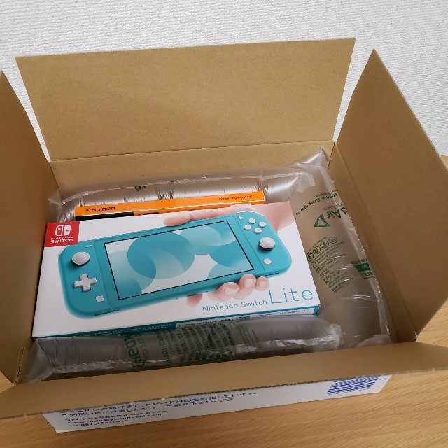 Nintendo Switch(ニンテンドースイッチ)のNintendo Switch  Lite ターコイズ エンタメ/ホビーのゲームソフト/ゲーム機本体(家庭用ゲーム機本体)の商品写真