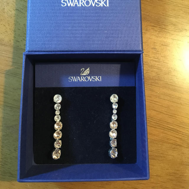 SWAROVSKI(スワロフスキー)のSWAROVSKI ピアス メンズのアクセサリー(ピアス(両耳用))の商品写真