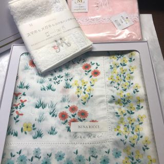 ニナリッチ(NINA RICCI)の《新品・未使用》ニナリッチハンカチ、ブルーミング中西のティシュケース&綿ハンカチ(ハンカチ)