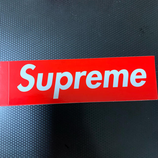 Supreme(シュプリーム)の【お得★送料込み‼️】supreme Box logo ステッカー　3枚セット メンズのメンズ その他(その他)の商品写真