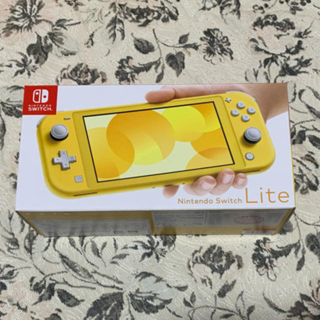 Nintendo Switch Lite イエロー