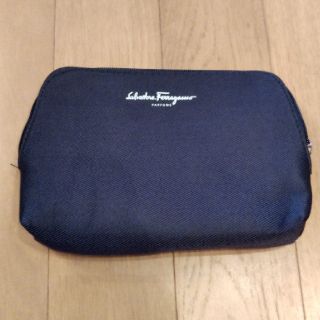 サルヴァトーレフェラガモ(Salvatore Ferragamo)のアエロフロート　アメニティポーチのみ　フェラガモ(旅行用品)