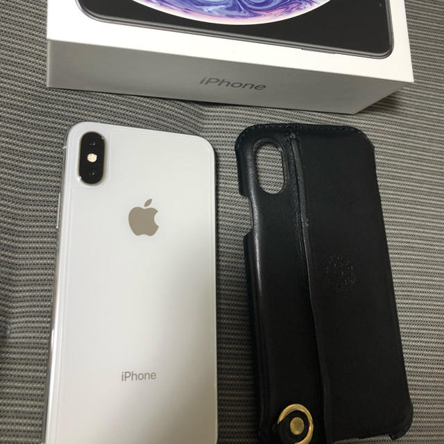 美品‼️iPhone XS SIMフリー 64GB‼️ 本革ケース付き❗