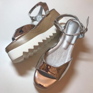 ステラマッカートニー(Stella McCartney)のシルバー　ウエッジサンダル　24.5〜25センチ(サンダル)