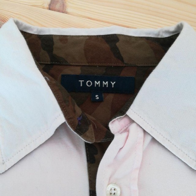 TOMMY(トミー)のTOMMY シャツ Sサイズ メンズのトップス(シャツ)の商品写真