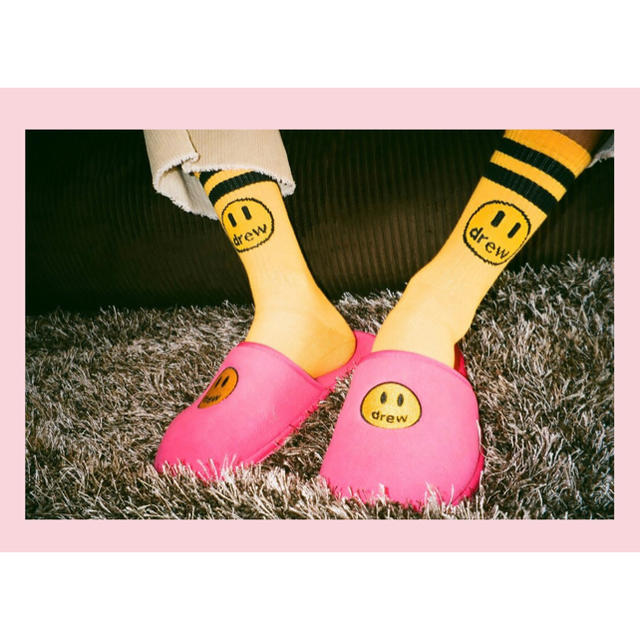 Drew House Golden Yellow Mascot Socks メンズのレッグウェア(ソックス)の商品写真