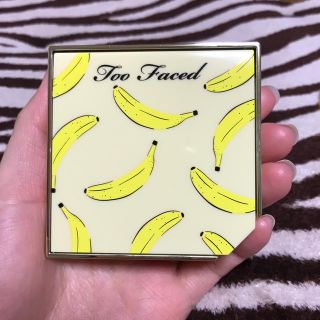 トゥフェイス(Too Faced)のToo Faced イッツバナナス　ブライトニングセッティングパウダー(フェイスパウダー)